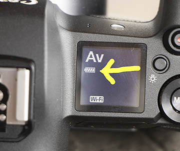 Canon EOS R battery life indicator