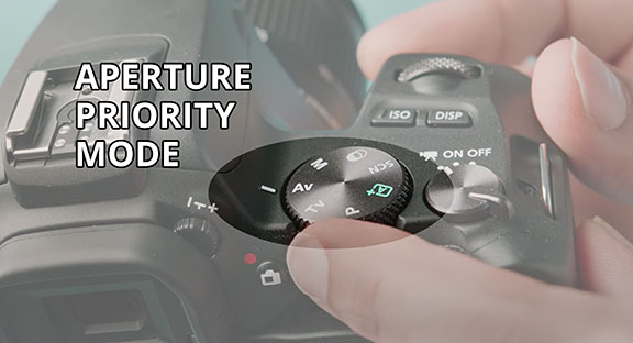 Canon SL3 Aperture Priority Mode