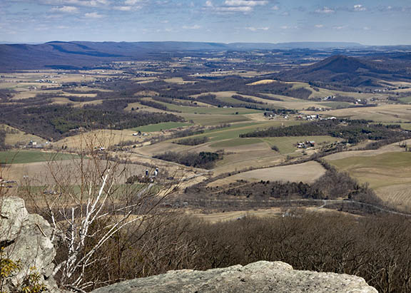 Wide angle view from Pinnacle Rock, PA