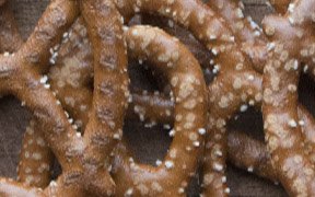 Canon EOS 70D-Pretzels at ISO 2000