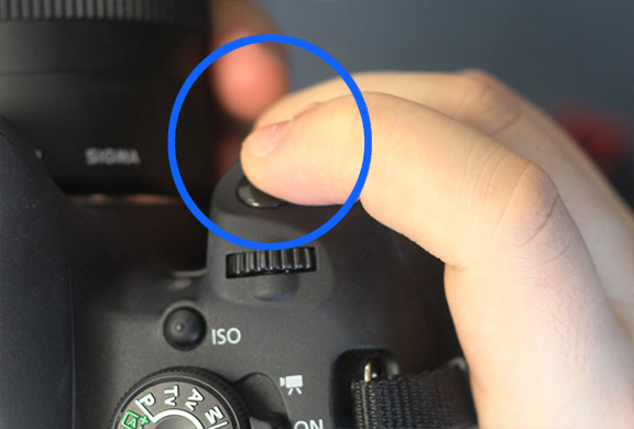 Finger DLSR shutter button