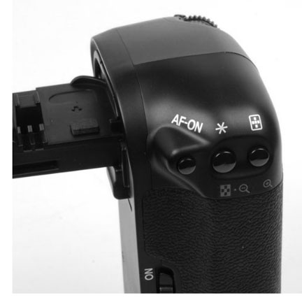 Vertical controls on back of Canon 70D grip